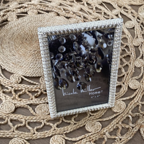 Three picture frames 🖼️ - Picture 2 of 11